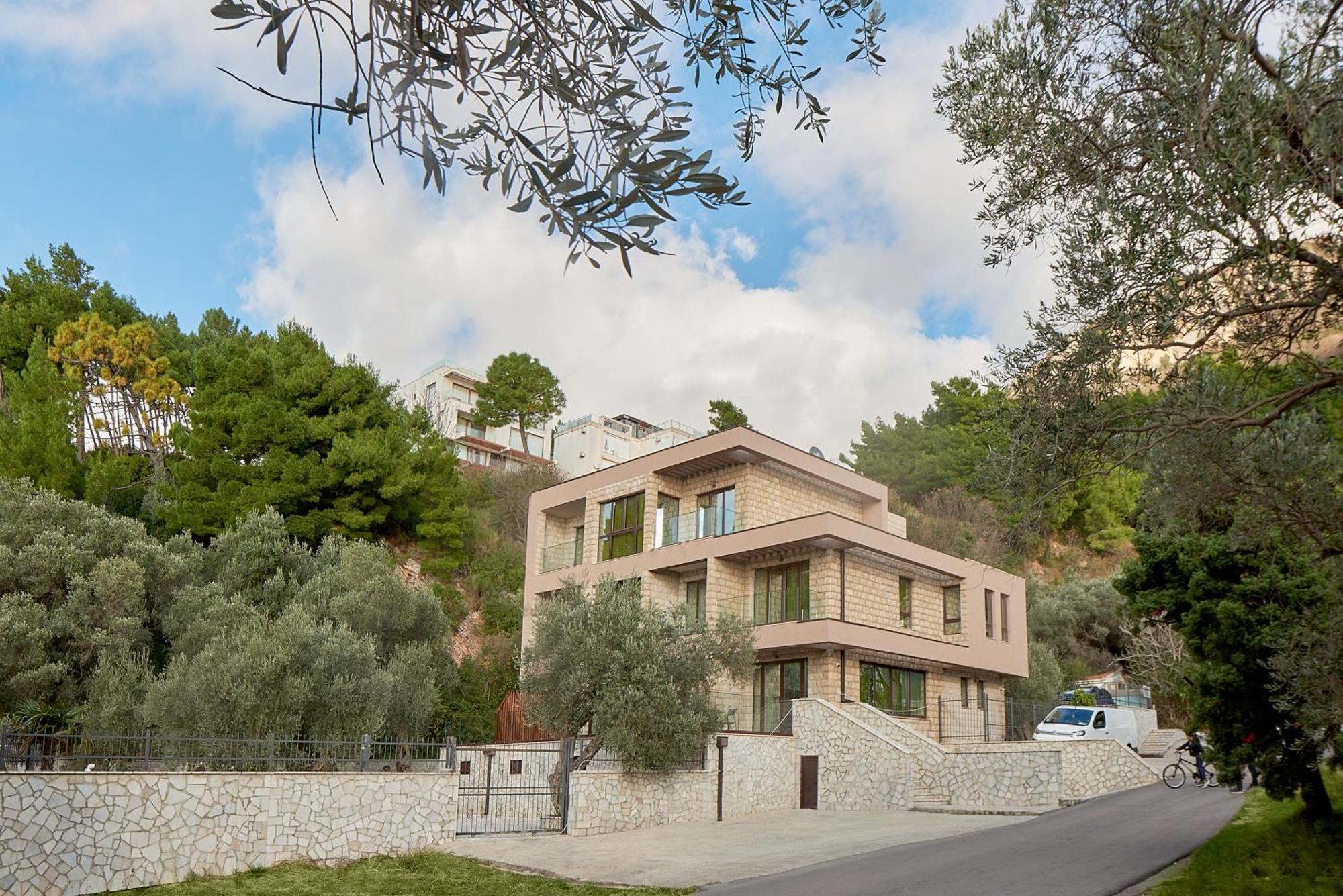 Adria Lux Apartmens 2 Sveti Stefan Bagian luar foto