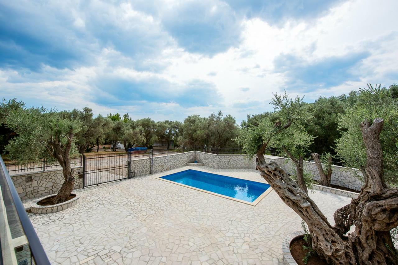 Adria Lux Apartmens 2 Sveti Stefan Bagian luar foto