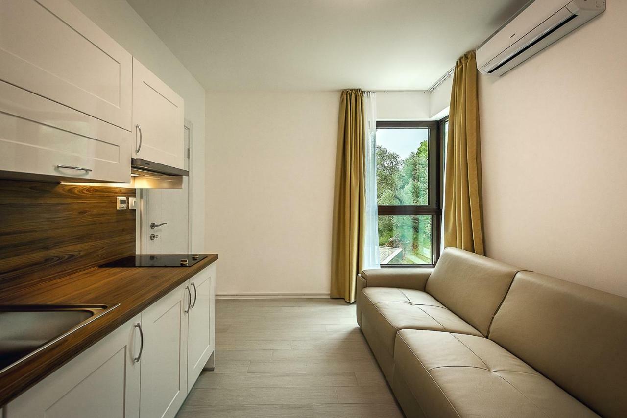 Adria Lux Apartmens 2 Sveti Stefan Bagian luar foto
