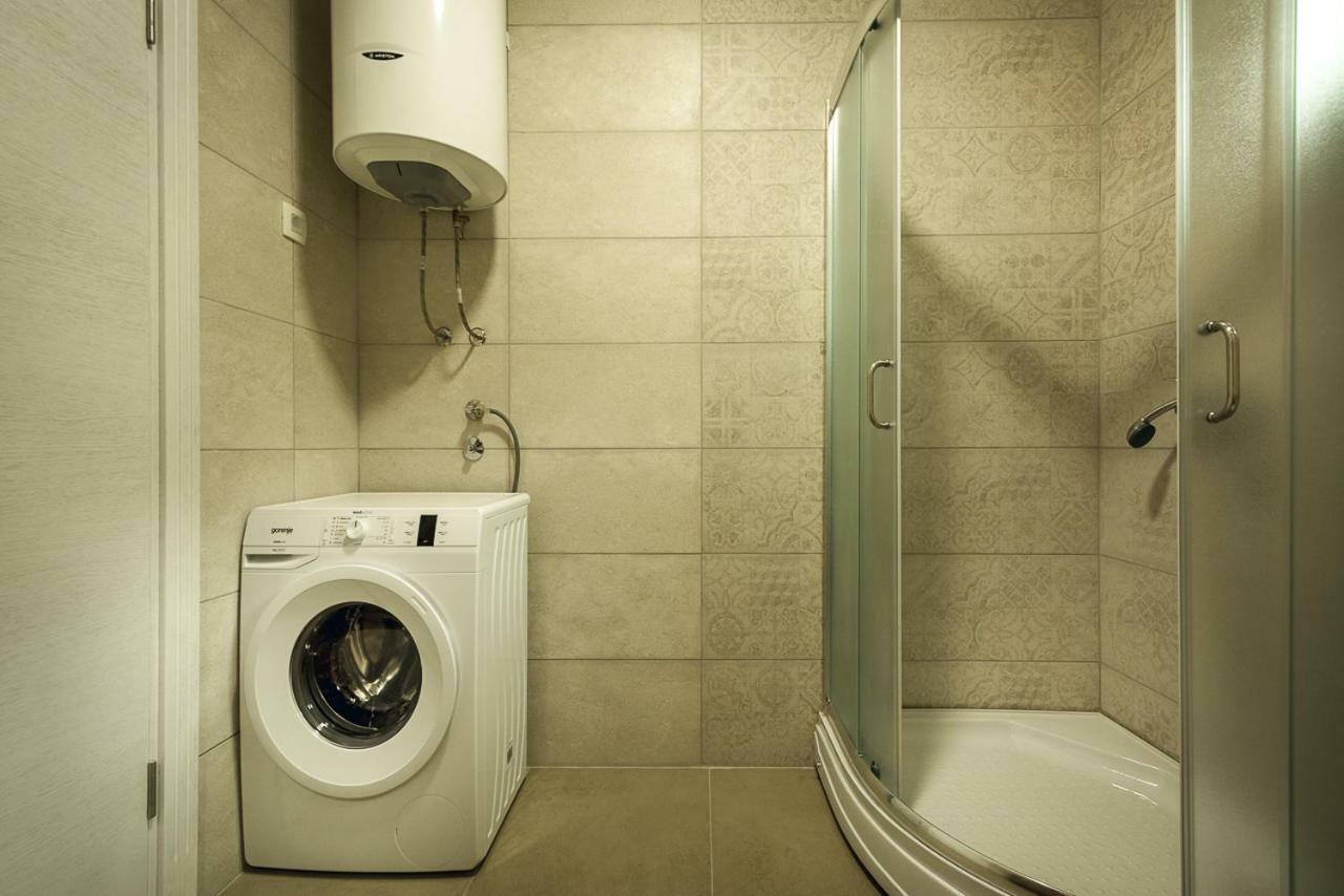 Adria Lux Apartmens 2 Sveti Stefan Bagian luar foto